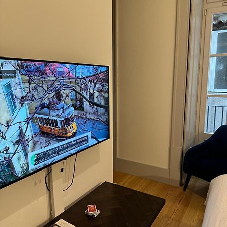 Double Room With Private Wc In Shared House In Downtown Lisbon Exterior photo